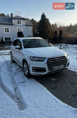 Внедорожник / Кроссовер Audi Q7 2019 в 