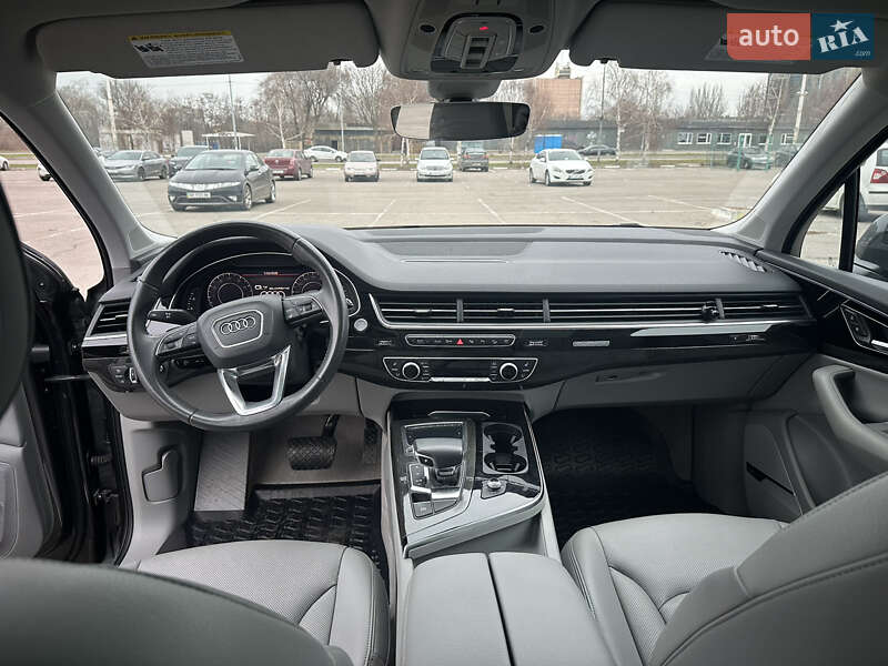 Позашляховик / Кросовер Audi Q7 2018 в Запоріжжі