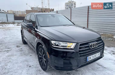 Внедорожник / Кроссовер Audi Q7 2017 в Ровно