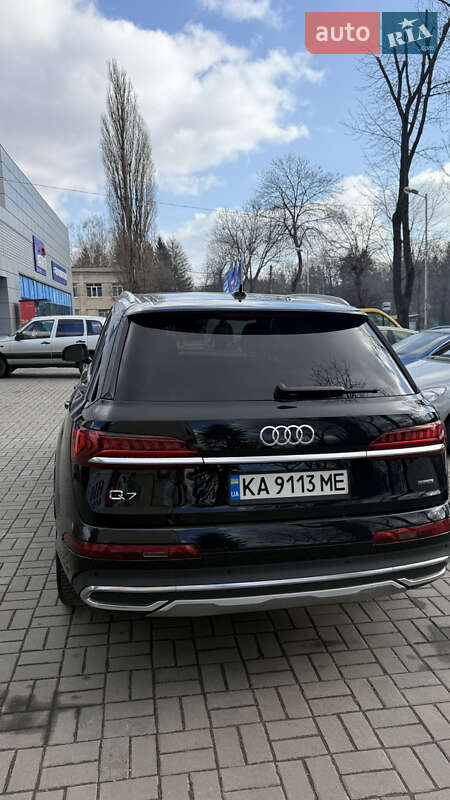 Позашляховик / Кросовер Audi Q7 2022 в Вінниці
