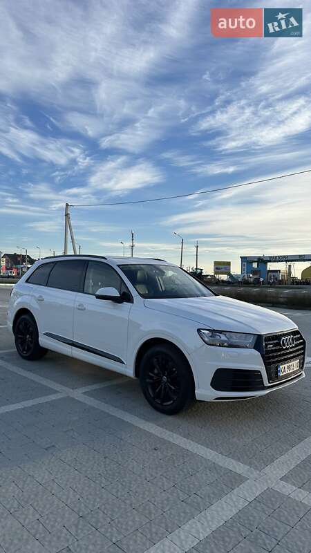 Внедорожник / Кроссовер Audi Q7 2017 в Львове