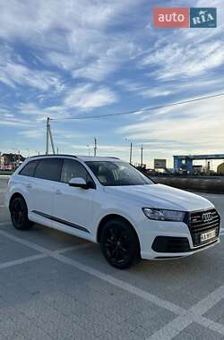 Позашляховик / Кросовер Audi Q7 2017 в Львові