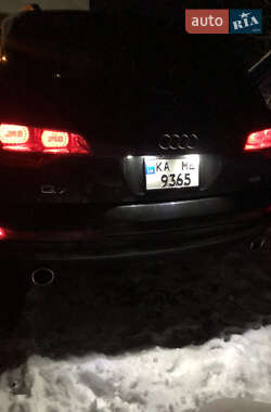 Позашляховик / Кросовер Audi Q7 2007 в 