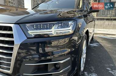 Позашляховик / Кросовер Audi Q7 2016 в Києві