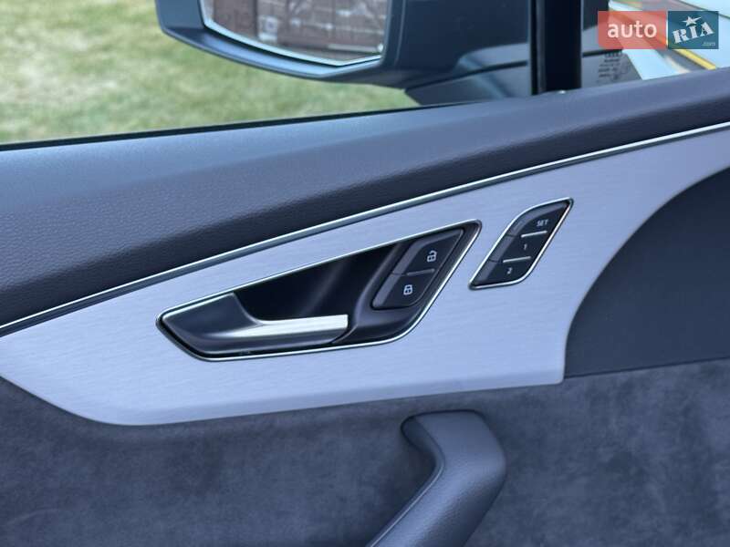 Внедорожник / Кроссовер Audi Q7 2020 в Ровно