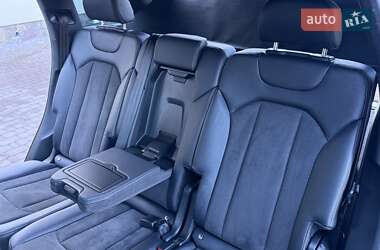 Внедорожник / Кроссовер Audi Q7 2020 в Ровно