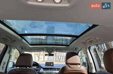 Внедорожник / Кроссовер Audi Q7 2019 в 