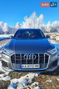 Позашляховик / Кросовер Audi Q7 2020 в Києві