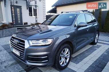 Внедорожник / Кроссовер Audi Q7 2017 в 