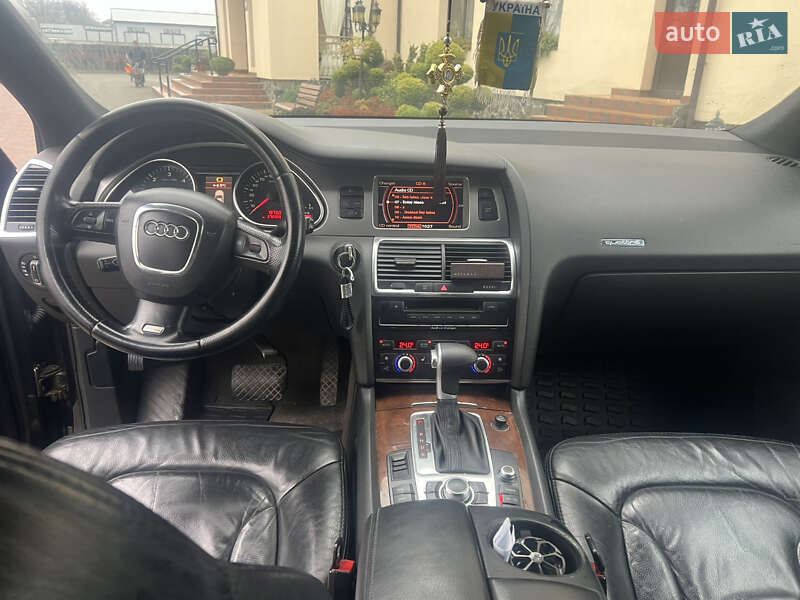 Позашляховик / Кросовер Audi Q7 2006 в Стрию