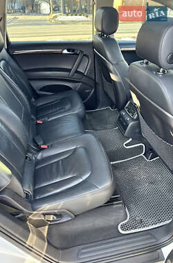 Внедорожник / Кроссовер Audi Q7 2011 в 