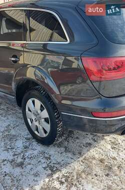 Внедорожник / Кроссовер Audi Q7 2014 в Павлограде