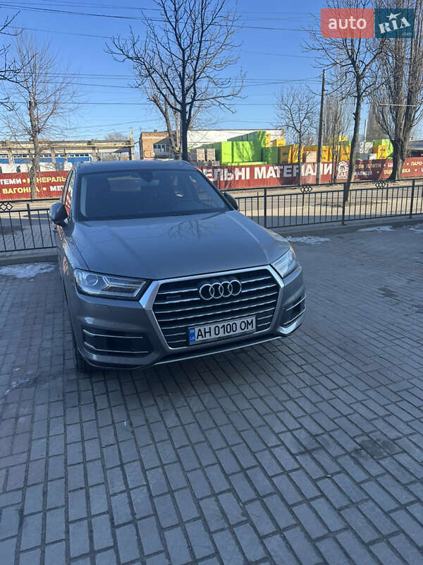 Позашляховик / Кросовер Audi Q7 2016 в Житомирі