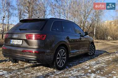 Внедорожник / Кроссовер Audi Q7 2016 в 