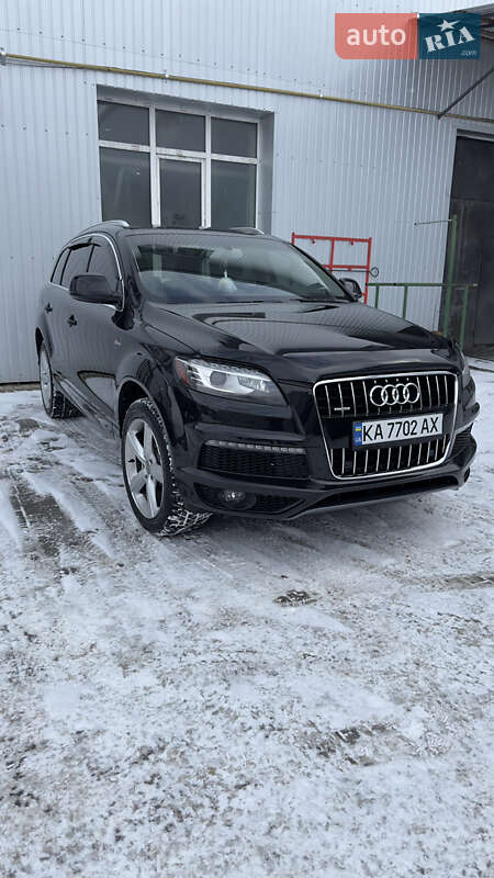 Позашляховик / Кросовер Audi Q7 2012 в Косові