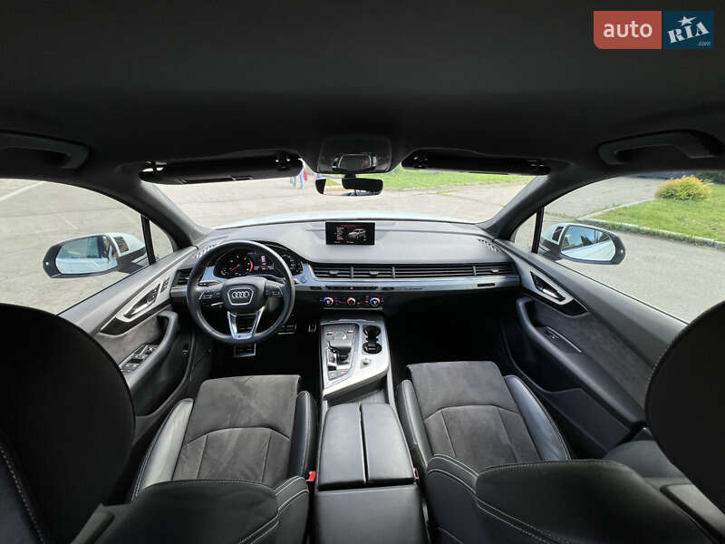 Позашляховик / Кросовер Audi Q7 2018 в Києві