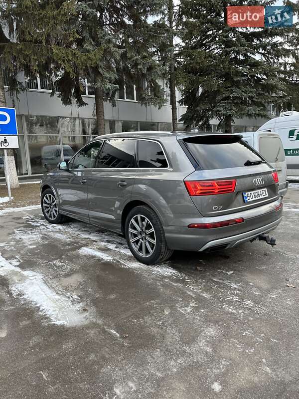 Позашляховик / Кросовер Audi Q7 2017 в Тернополі