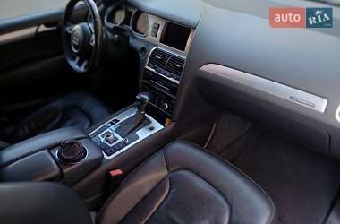 Внедорожник / Кроссовер Audi Q7 2013 в 