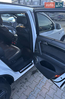 Внедорожник / Кроссовер Audi Q7 2012 в 