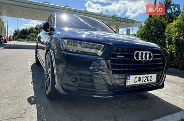 Позашляховик / Кросовер Audi Q7 2017 в Києві