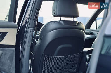 Внедорожник / Кроссовер Audi Q7 2017 в 