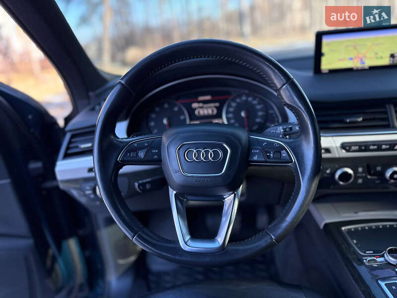 Позашляховик / Кросовер Audi Q7 2017 в Житомирі