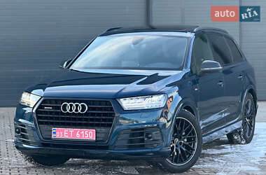 Внедорожник / Кроссовер Audi Q7 2019 в Ровно