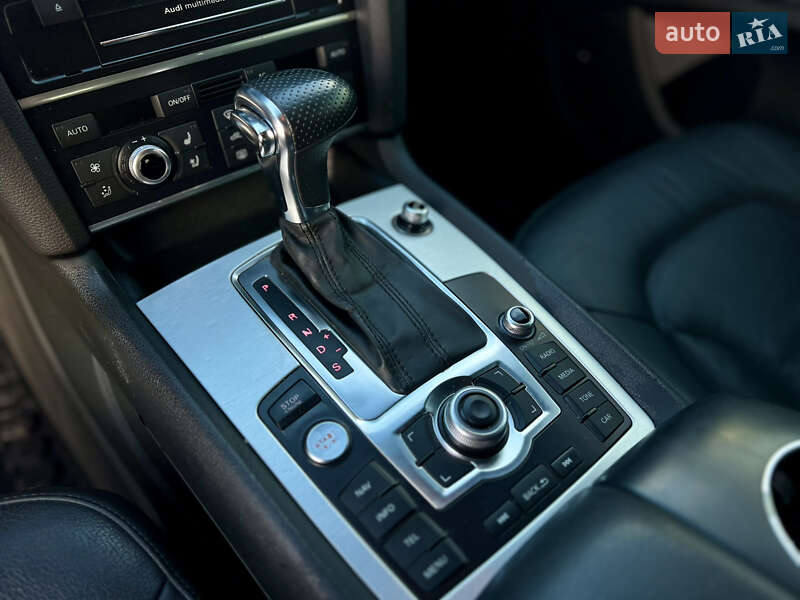 Внедорожник / Кроссовер Audi Q7 2012 в Полтаве