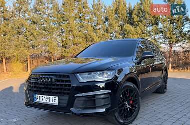 Внедорожник / Кроссовер Audi Q7 2018 в 