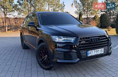 Внедорожник / Кроссовер Audi Q7 2018 в 