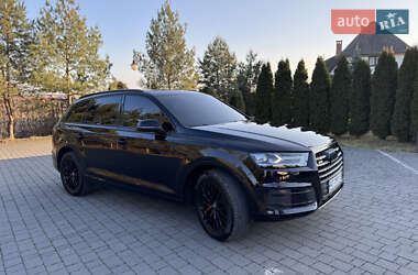 Внедорожник / Кроссовер Audi Q7 2018 в 
