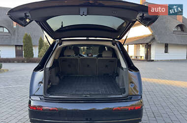 Внедорожник / Кроссовер Audi Q7 2018 в 