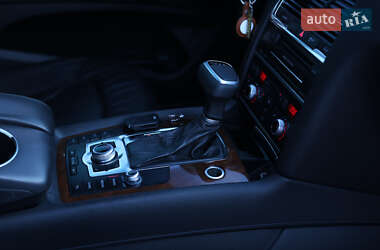 Внедорожник / Кроссовер Audi Q7 2012 в 
