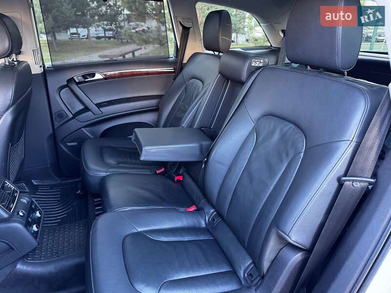 Позашляховик / Кросовер Audi Q7 2015 в Івано-Франківську