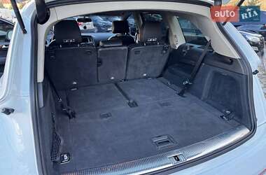Внедорожник / Кроссовер Audi Q7 2015 в 