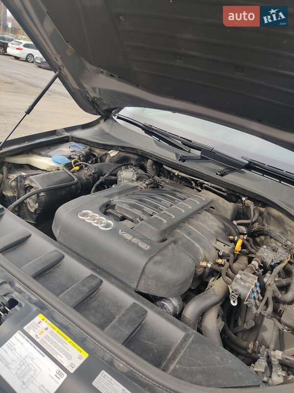 Внедорожник / Кроссовер Audi Q7 2010 в Харькове