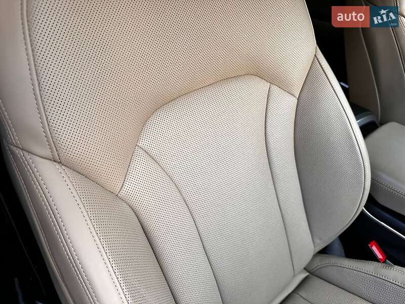 Внедорожник / Кроссовер Audi Q7 2021 в Хусте