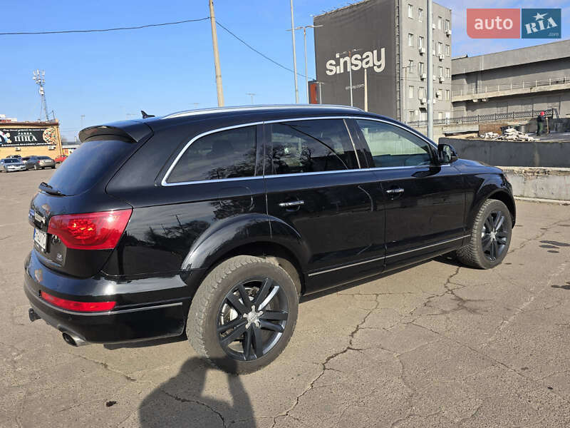 Внедорожник / Кроссовер Audi Q7 2015 в Николаеве