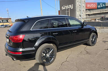Внедорожник / Кроссовер Audi Q7 2015 в 