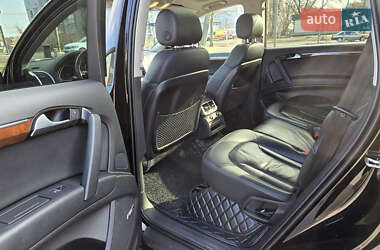 Внедорожник / Кроссовер Audi Q7 2015 в 