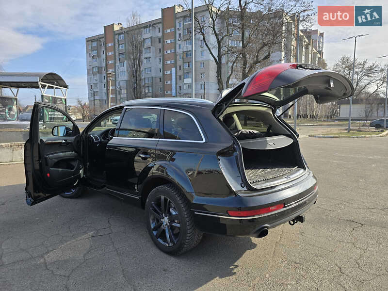 Внедорожник / Кроссовер Audi Q7 2015 в Николаеве