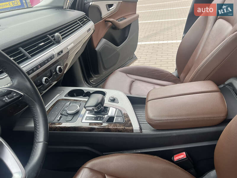 Внедорожник / Кроссовер Audi Q7 2017 в Тернополе