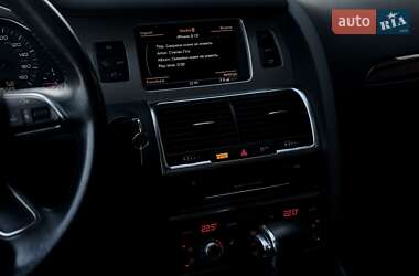 Внедорожник / Кроссовер Audi Q7 2011 в 