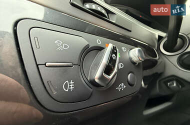 Внедорожник / Кроссовер Audi Q7 2015 в 