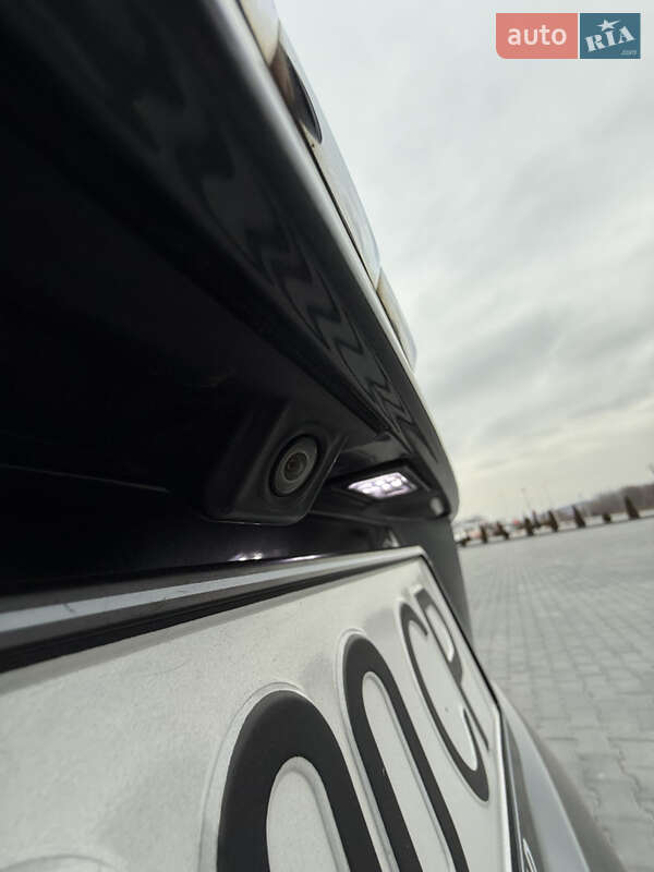 Внедорожник / Кроссовер Audi Q7 2015 в Черновцах