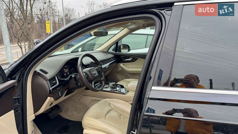 Внедорожник / Кроссовер Audi Q7 2016 в Львове