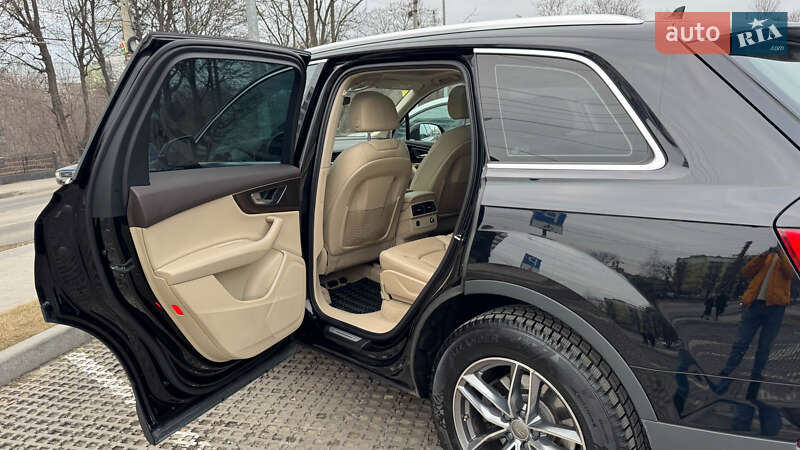 Внедорожник / Кроссовер Audi Q7 2016 в Львове