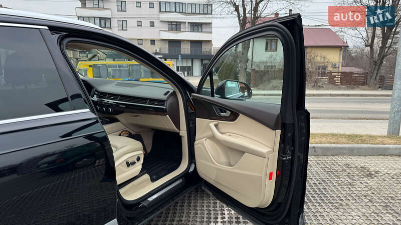 Внедорожник / Кроссовер Audi Q7 2016 в Львове
