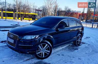 Позашляховик / Кросовер Audi Q7 2013 в Києві