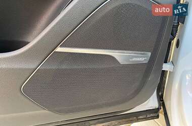 Внедорожник / Кроссовер Audi Q7 2016 в 